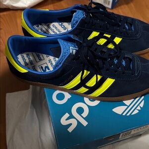 Adidas Hochelaga Spezial